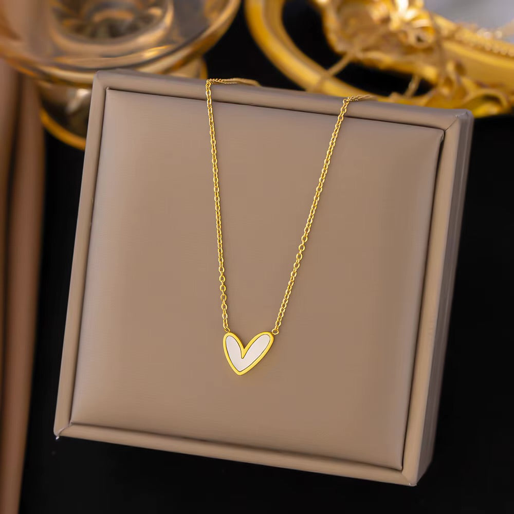 Classic Shell Heart Pendant Gold Stainless Steel Necklace