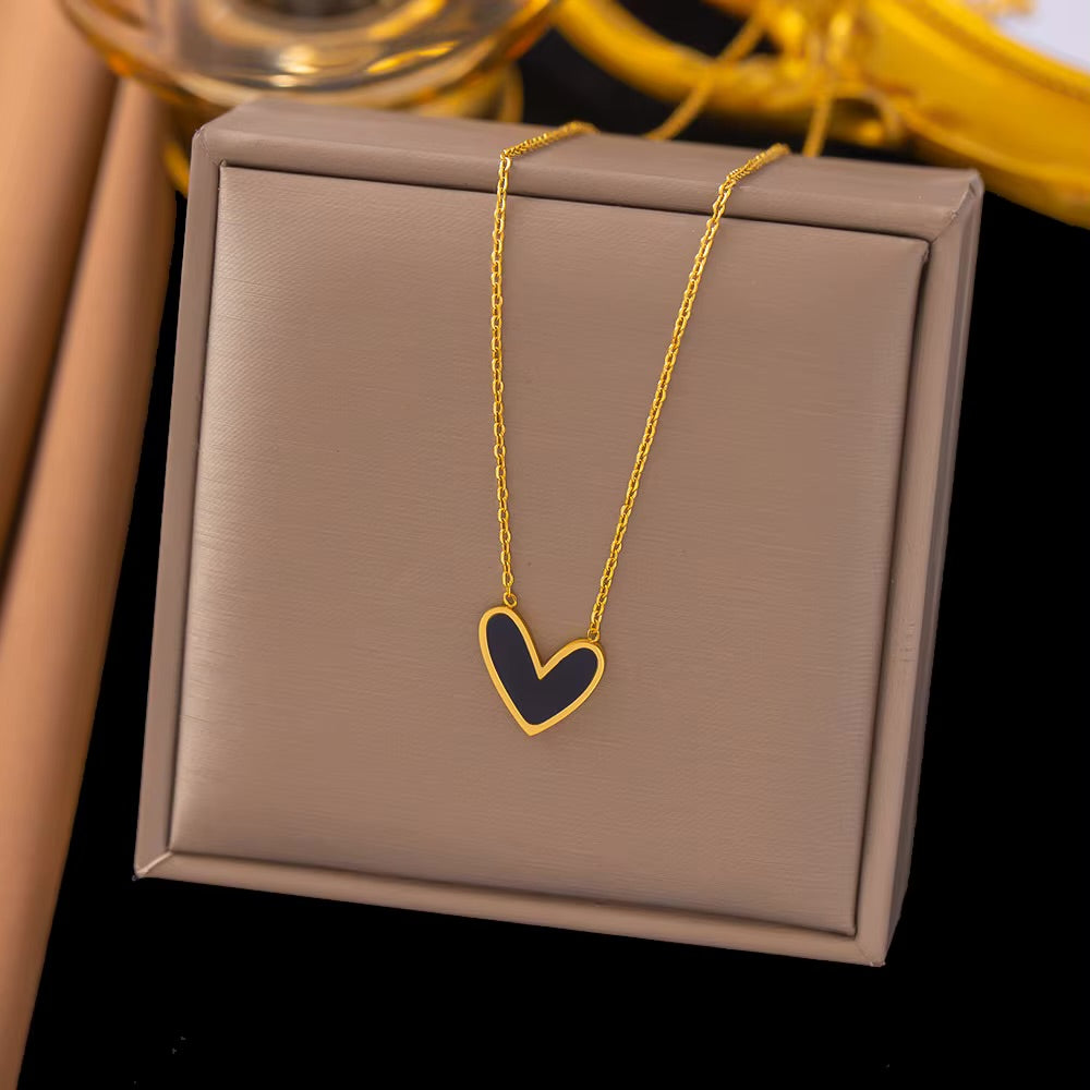 Classic Shell Heart Pendant Gold Stainless Steel Necklace